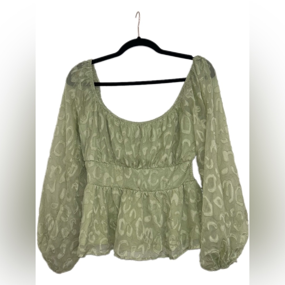 A. Calin by Flying Tomato Elegant Green‎ Jacquard Woven Women's Top Size Large